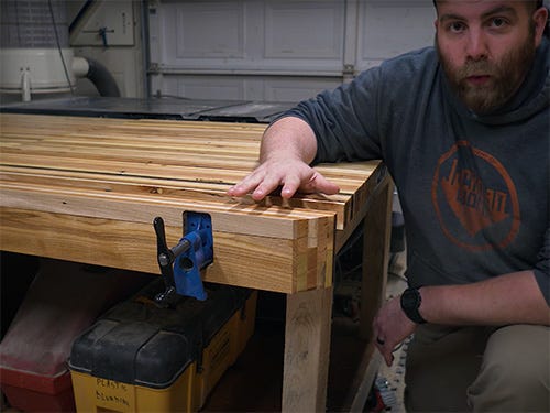 Video: Pallet Wood Pipe Clamp Workbench Vise