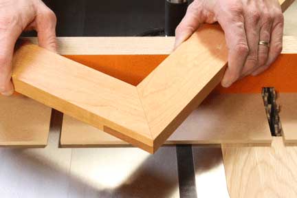 Build Stronger Frames with Half-lap Miter Joints