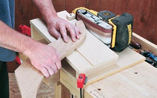 How to Build a Sanding Jig to Make Your Belt Sander a Benchtop Tool -  Rockler